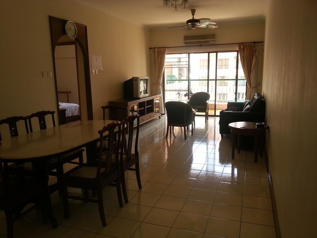 קוטה קינבלו Homestay Marina Court חדר תמונה