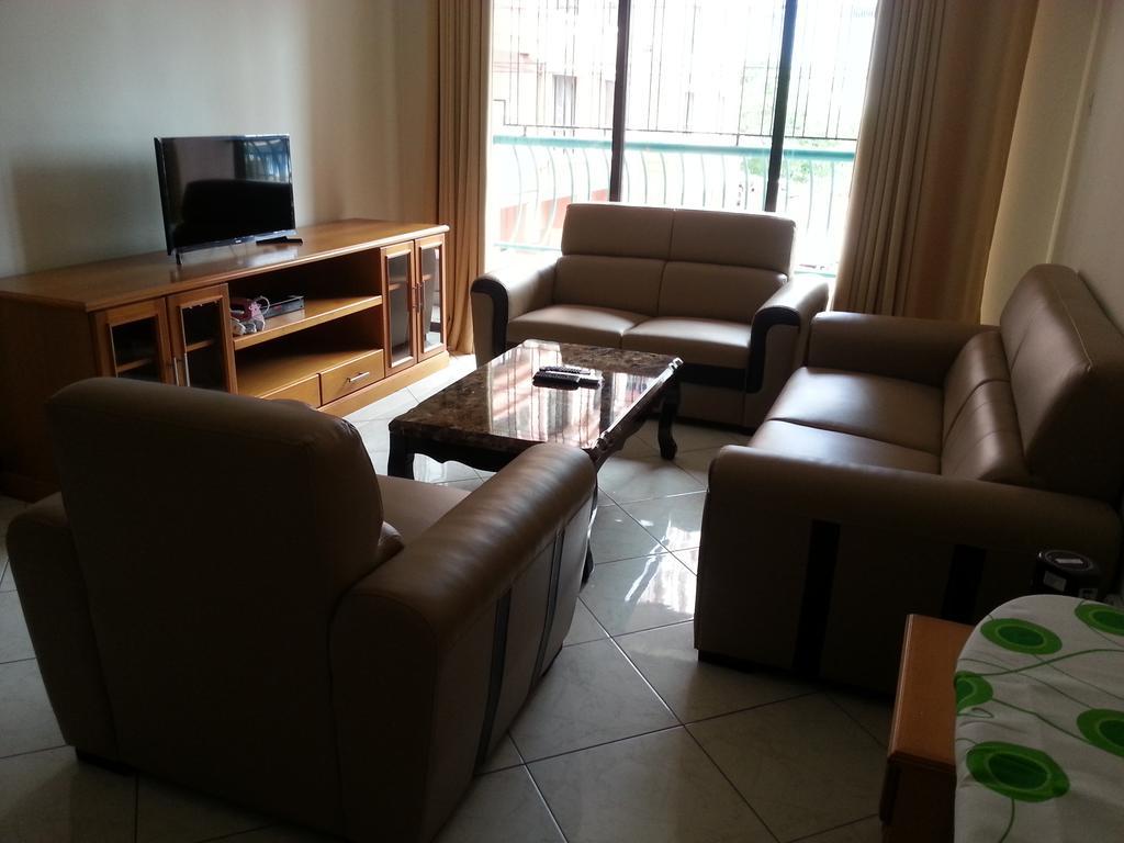 קוטה קינבלו Homestay Marina Court מראה חיצוני תמונה